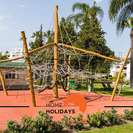 #322 Family Spacious & Cozy